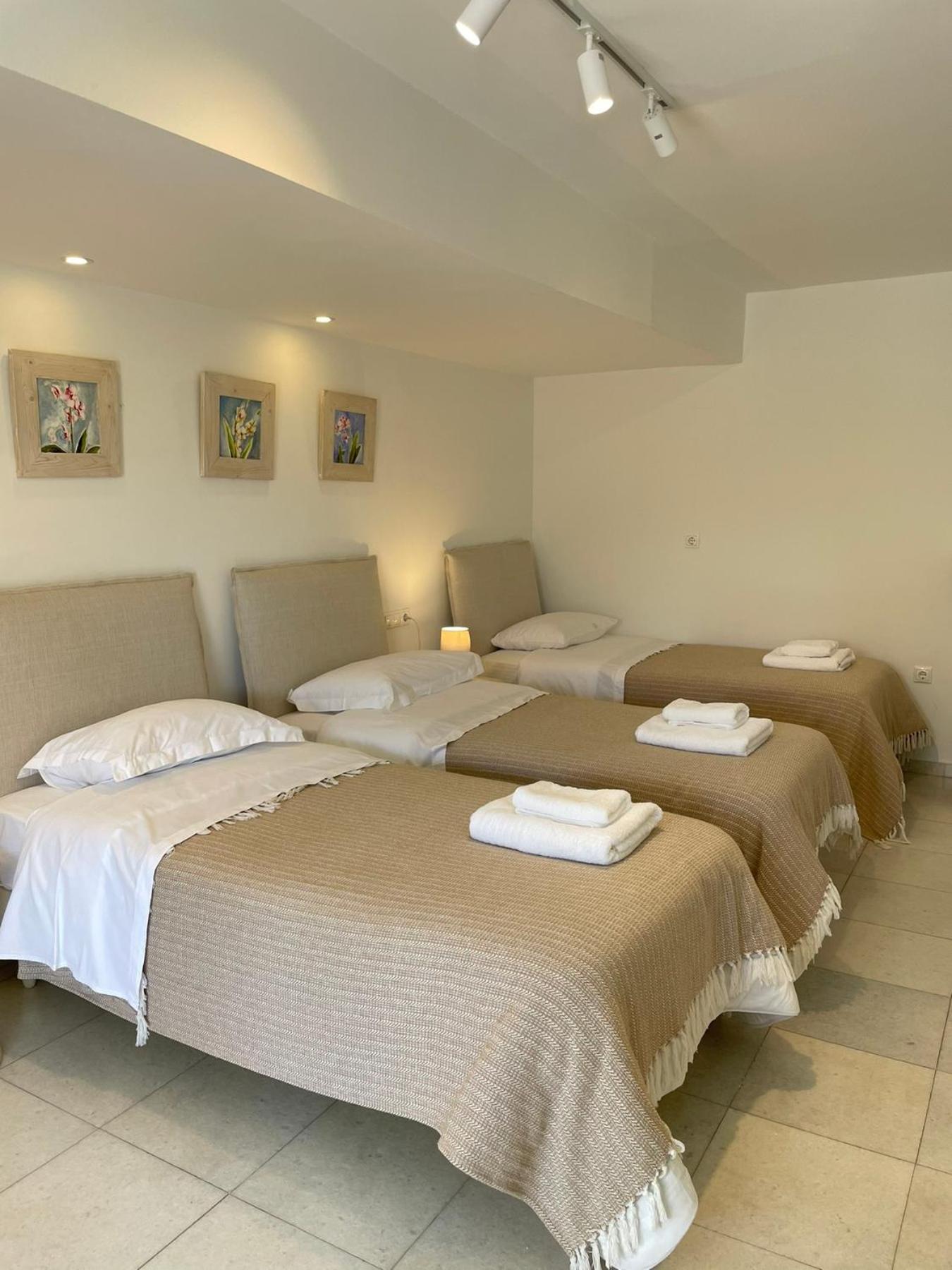 Perivoli Rooms Páros Rum bild