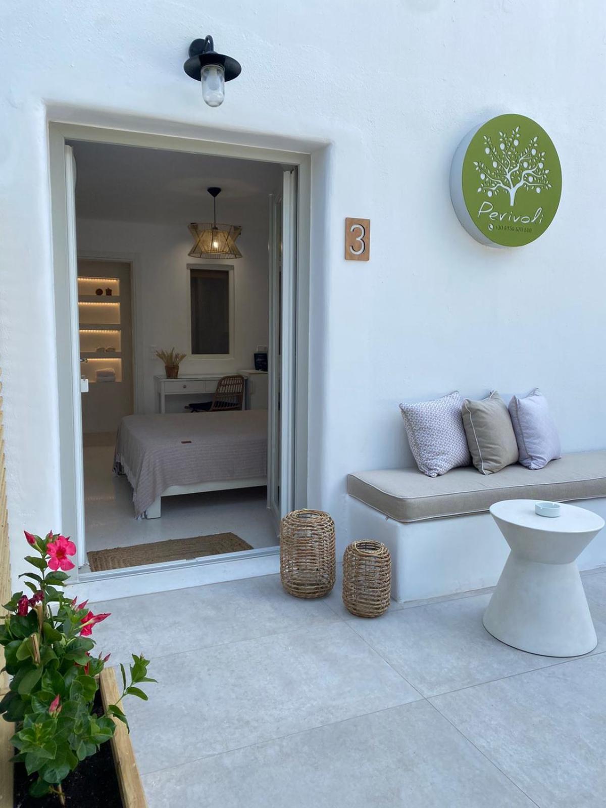 Perivoli Rooms Páros Rum bild